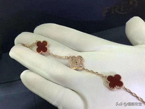 中国陶瓷手链十大名牌排行榜(陶瓷手链是什么品牌的)插图28