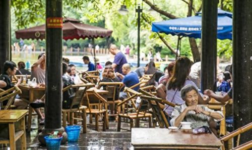 十大最美养老城市排行榜图片(全国最宜养老城市排名)