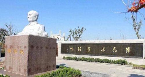 启东起名大师排名前十(谢咏大师起名靠谱吗)插图 启东起名大师排名前十(谢咏大师起名靠谱吗)插图