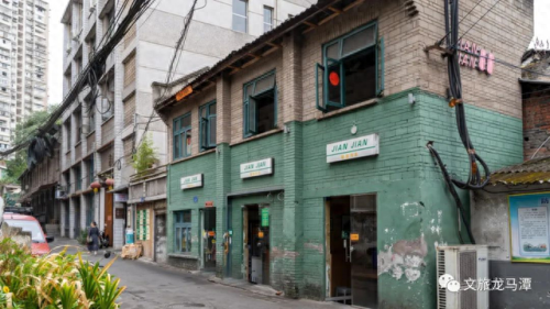 泸州地摊烧烤排名前十(泸州摆摊最好的地摊)插图 泸州地摊烧烤排名前十(泸州摆摊最好的地摊)插图