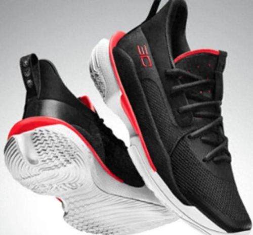 十大篮球鞋品牌排行榜(十大最耐用篮球品牌)插图4