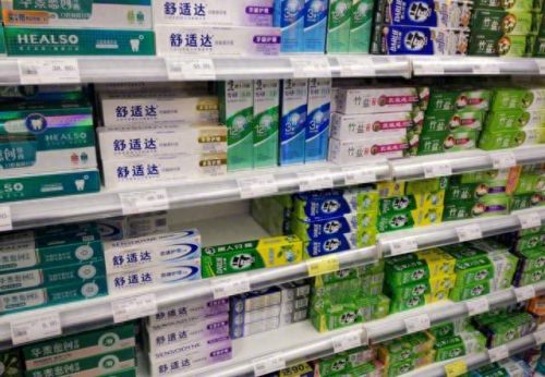 十大品牌牙膏排行榜图片及价格(俊小白牙膏正品官方品牌)插图