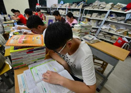 全校排名前十的理科(理科就业排名前十名)插图1 全校排名前十的理科(理科就业排名前十名)插图1