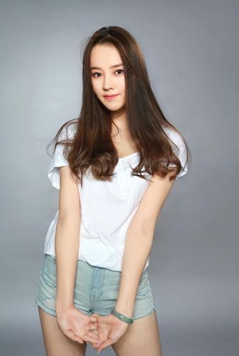 女明星一字马排行榜(一字马最厉害的五位女明星)插图3 女明星一字马排行榜(一字马最厉害的五位女明星)插图3