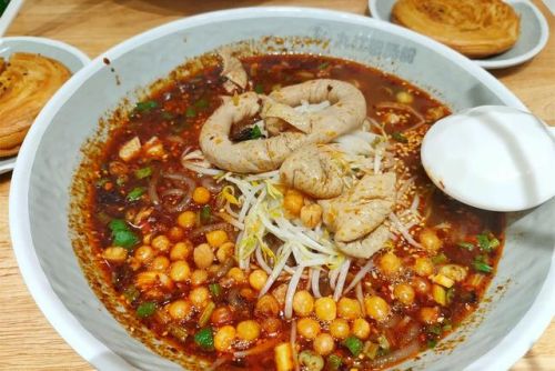 四川美食街排行榜前十(乐山本地人去的美食街)插图9 四川美食街排行榜前十(乐山本地人去的美食街)插图9