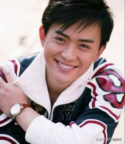 高校校草颜值排行榜(校草级别的长相)插图20 高校校草颜值排行榜(校草级别的长相)插图20