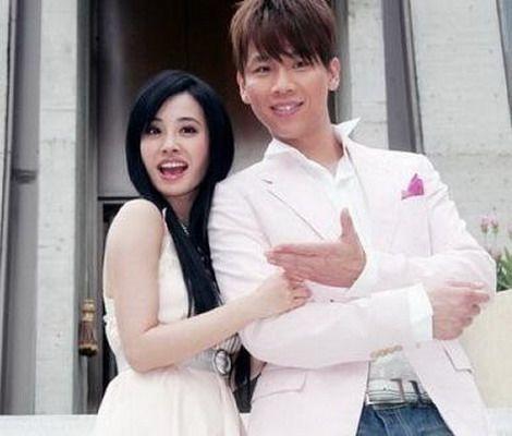 中文婚礼歌曲排行榜(婚礼现场唱的十首经典歌曲)插图1