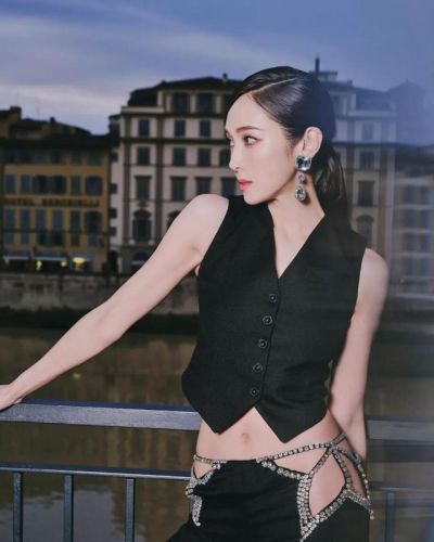 郑秀妍韩国人气排行榜(郑秀妍在韩国算一线吗)插图6