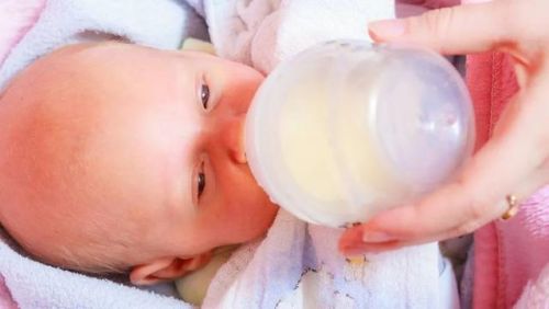 3岁奶粉排行榜10强(适合十岁以上喝的奶粉)插图1