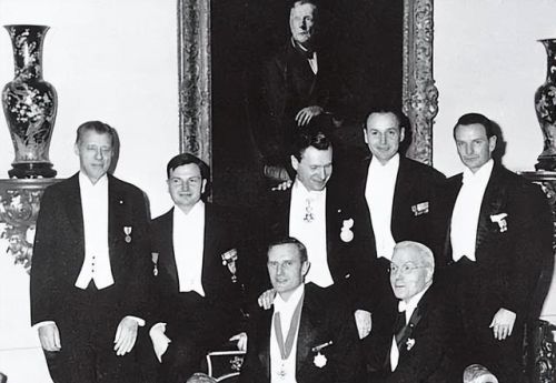 世界大家族排行榜(全球八大顶级家族)插图3