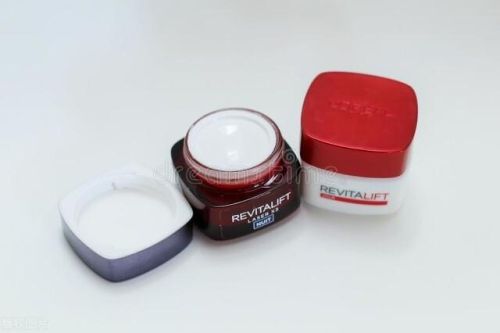 护肤套装排行榜前十名(口碑最好十大护肤品套装)插图1