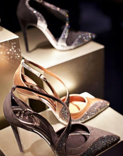 世界高跟鞋牌子排行榜(女士高跟鞋一线品牌)插图5
