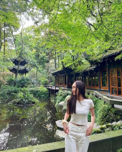 郑秀妍韩国人气排行榜(郑秀妍在韩国算一线吗)插图9