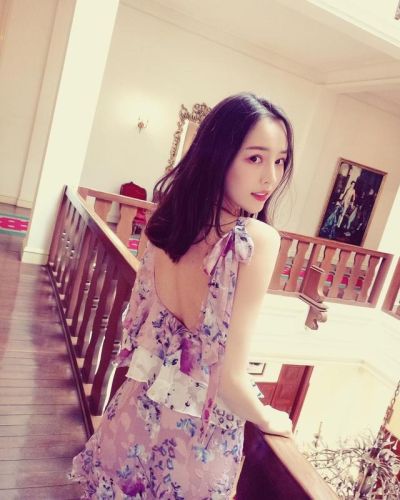 女明星一字马排行榜(一字马最厉害的五位女明星)插图1 女明星一字马排行榜(一字马最厉害的五位女明星)插图1