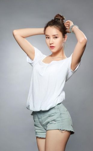 女明星一字马排行榜(一字马最厉害的五位女明星)插图6 女明星一字马排行榜(一字马最厉害的五位女明星)插图6