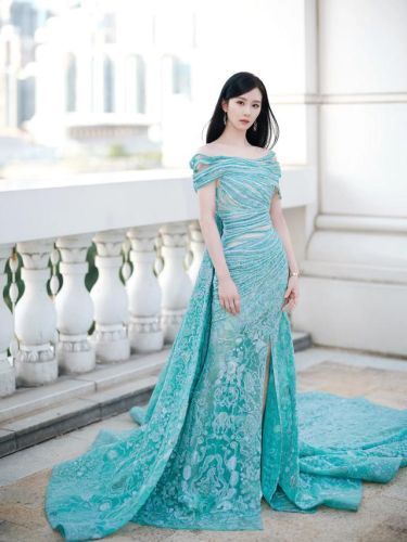 电音女神排行榜前十名(世界10大劲爆电音神曲)插图5 电音女神排行榜前十名(世界10大劲爆电音神曲)插图5