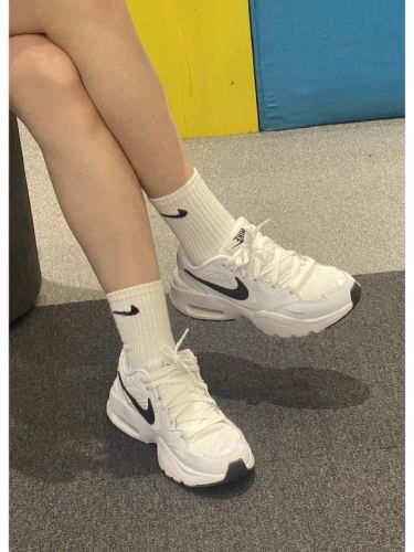 运动品牌鞋排行榜(哪个品牌运动鞋质量好)插图1