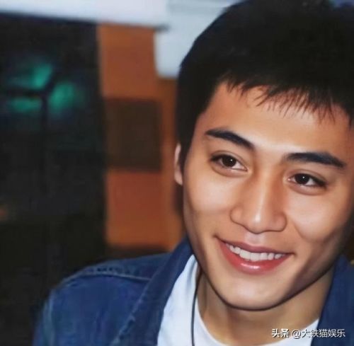 高校校草颜值排行榜(校草级别的长相)插图23 高校校草颜值排行榜(校草级别的长相)插图23