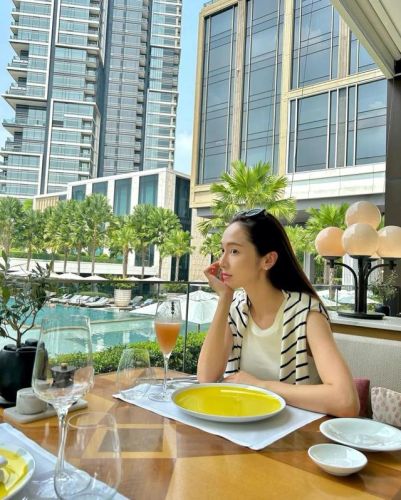 郑秀妍韩国人气排行榜(郑秀妍在韩国算一线吗)插图15