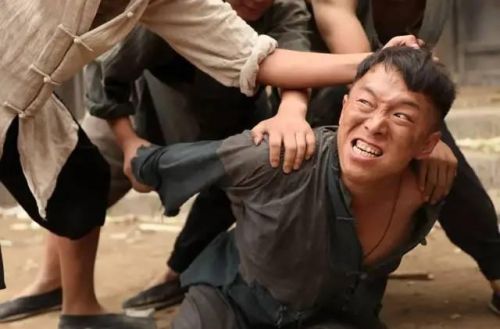 优秀抗战电视剧排行榜(十部必看的战争电视剧)插图9 优秀抗战电视剧排行榜(十部必看的战争电视剧)插图9