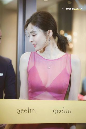 明星排行榜2017前十名女(明星人气排行榜第一名)插图38 明星排行榜2017前十名女(明星人气排行榜第一名)插图38