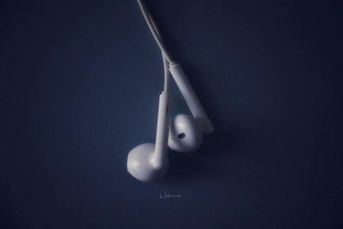 治疗失眠的歌曲排行榜(有一首专治失眠的曲子)