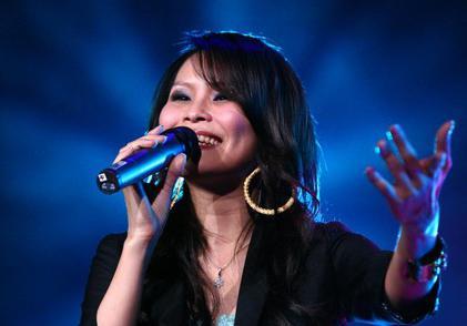 中文婚礼歌曲排行榜(婚礼现场唱的十首经典歌曲)插图3