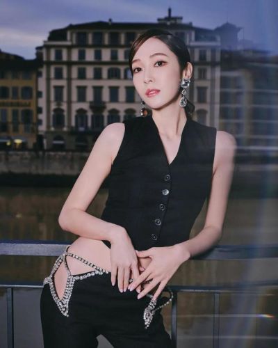 郑秀妍韩国人气排行榜(郑秀妍在韩国算一线吗)插图5