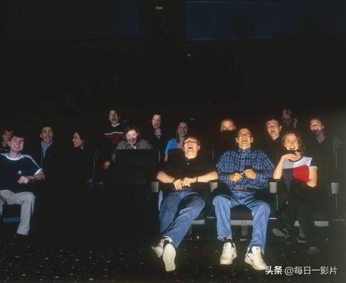 世界喜剧排行榜前十名(全球十大必看高分喜剧电影)插图 世界喜剧排行榜前十名(全球十大必看高分喜剧电影)插图