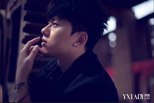 中文婚礼歌曲排行榜(婚礼现场唱的十首经典歌曲)插图7