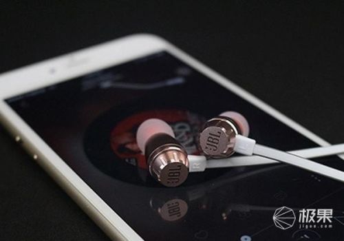 入耳式音乐耳机排行榜(降噪耳机排行榜10强)