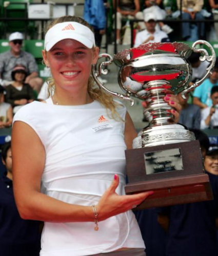 世界网球最美女排行榜(世界女子网球颜值排名)插图9 世界网球最美女排行榜(世界女子网球颜值排名)插图9