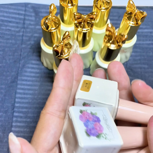 专业甲油胶牌子排行榜(甲油胶排名前十品牌)插图1