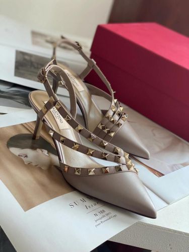 十大高跟鞋品牌排行榜(高跟鞋哪个品牌好穿)