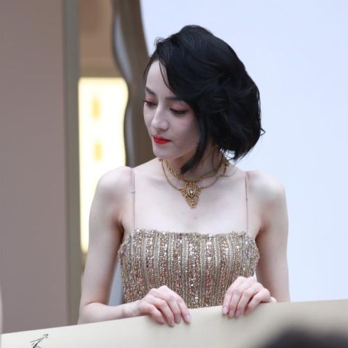 明星排行榜2017前十名女(明星人气排行榜第一名)插图34 明星排行榜2017前十名女(明星人气排行榜第一名)插图34