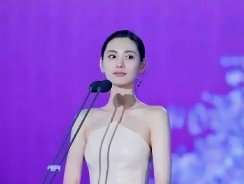 国际明星排行榜第一名(邓凡获得世界第一名)插图1 国际明星排行榜第一名(邓凡获得世界第一名)插图1