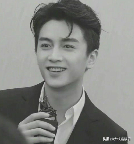 高校校草颜值排行榜(校草级别的长相)插图30 高校校草颜值排行榜(校草级别的长相)插图30