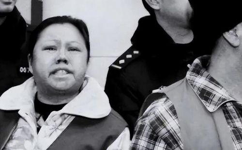 中国女黑老大排行榜(现在上海有名的黑道人物)插图2 中国女黑老大排行榜(现在上海有名的黑道人物)插图2