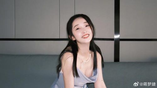 明星排行榜2017前十名女(明星人气排行榜第一名)插图1 明星排行榜2017前十名女(明星人气排行榜第一名)插图1