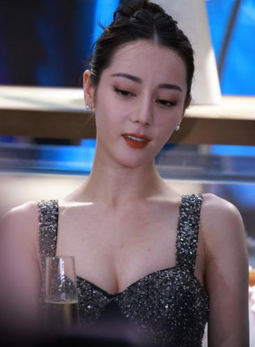 明星排行榜2017前十名女(明星人气排行榜第一名)插图33 明星排行榜2017前十名女(明星人气排行榜第一名)插图33