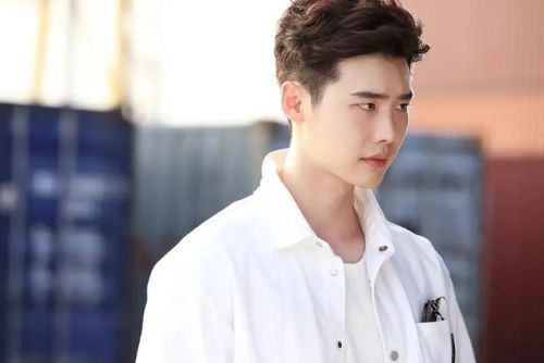 奇幻韩剧排行榜前十名(20部必看奇幻韩剧)插图44 奇幻韩剧排行榜前十名(20部必看奇幻韩剧)插图44