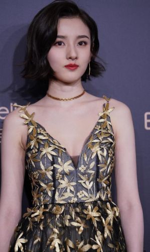 明星排行榜2017前十名女(明星人气排行榜第一名)插图24 明星排行榜2017前十名女(明星人气排行榜第一名)插图24