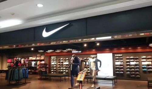 世界运动表品牌排行榜(世界十大名表运动款)插图18 世界运动表品牌排行榜(世界十大名表运动款)插图18