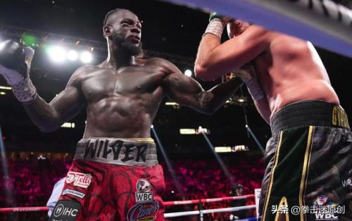 拳皇全人物实力排行榜(拳皇四大主角实力排名)插图4