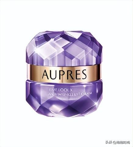 韩国最好的眼霜排行榜(十大顶级眼霜排行榜)插图9 韩国最好的眼霜排行榜(十大顶级眼霜排行榜)插图9