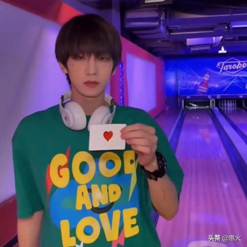 快手最骚男人排行榜(男网红排名前十)插图4 快手最骚男人排行榜(男网红排名前十)插图4