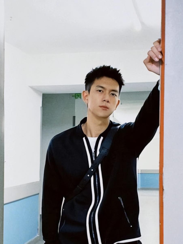 国内男演员人气排行榜(内地男演员前100名)插图8 国内男演员人气排行榜(内地男演员前100名)插图8