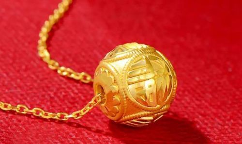 中国金饰品牌排行榜(中国十大黄金首饰品牌)插图8 中国金饰品牌排行榜(中国十大黄金首饰品牌)插图8