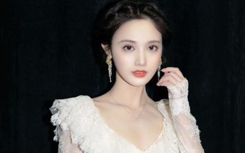 女星排行榜前100名(中国女星一览表)插图10 女星排行榜前100名(中国女星一览表)插图10