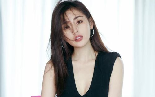 女星排行榜前100名(中国女星一览表)插图3 女星排行榜前100名(中国女星一览表)插图3